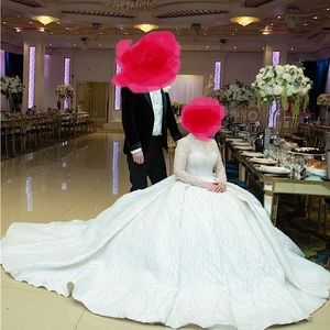 Wedding dress only worn once